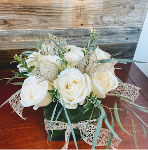 Luxury Roses - Short Arrangement