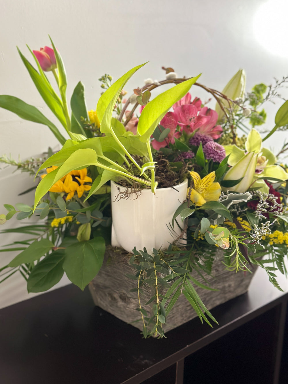 Best of both worlds, planter in arrangement