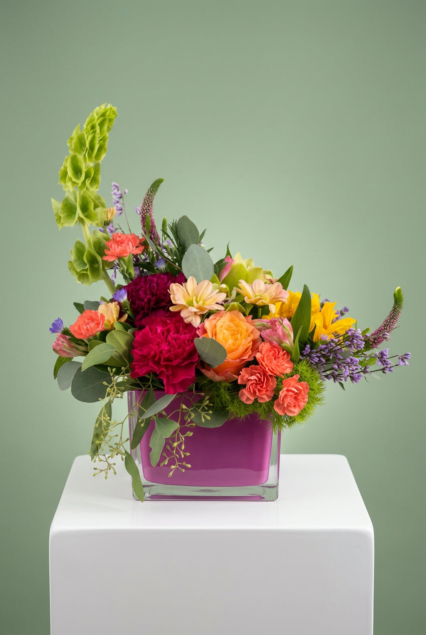 Boy O Boy Flowers is a family-owned local Okotoks florist, offering fresh everyday flowers and same day flower delivery. Including sympathy flowers, funeral flowers, wedding flowers, casket sprays, standing wreaths, standing sprays, and more. delivery to residential homes and snodgrass funeral home.